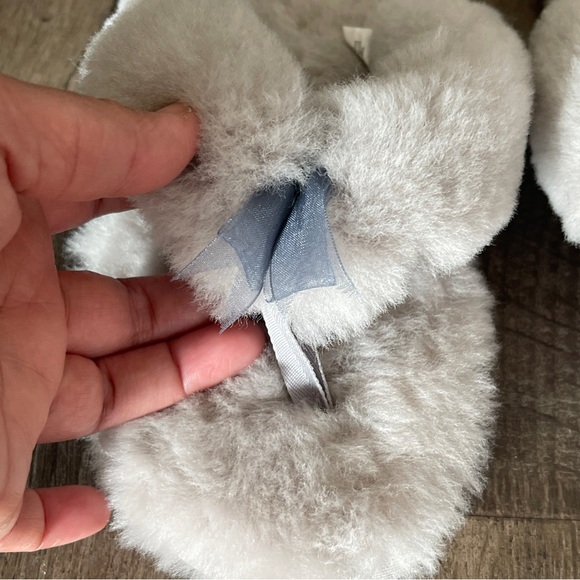 NWOT Sheepskin Silver/ Grey Slipper Size 10 - Picture 6 of 7